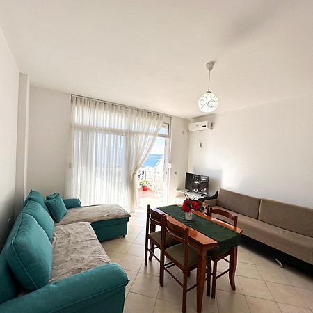 Parid Appartments Sarandë Esterno foto