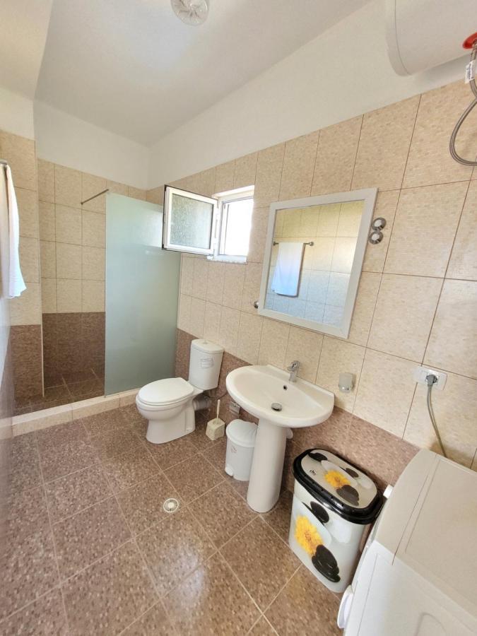 Parid Appartments Sarandë Esterno foto