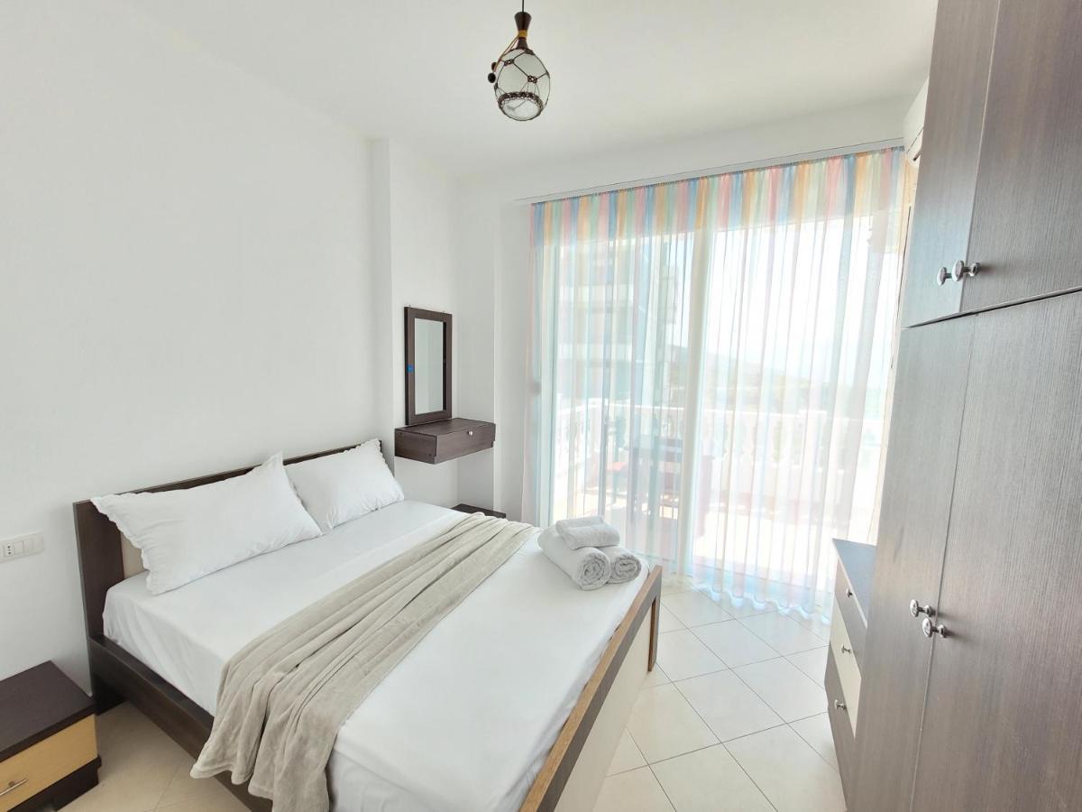 Parid Appartments Sarandë Esterno foto