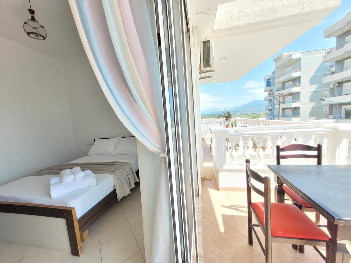 Parid Appartments Sarandë Esterno foto