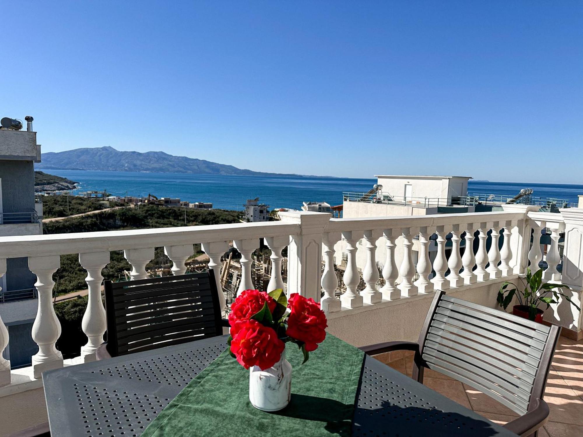 Parid Appartments Sarandë Esterno foto