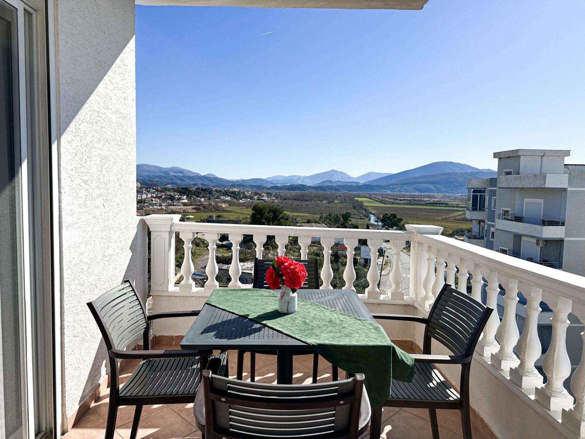 Parid Appartments Sarandë Esterno foto