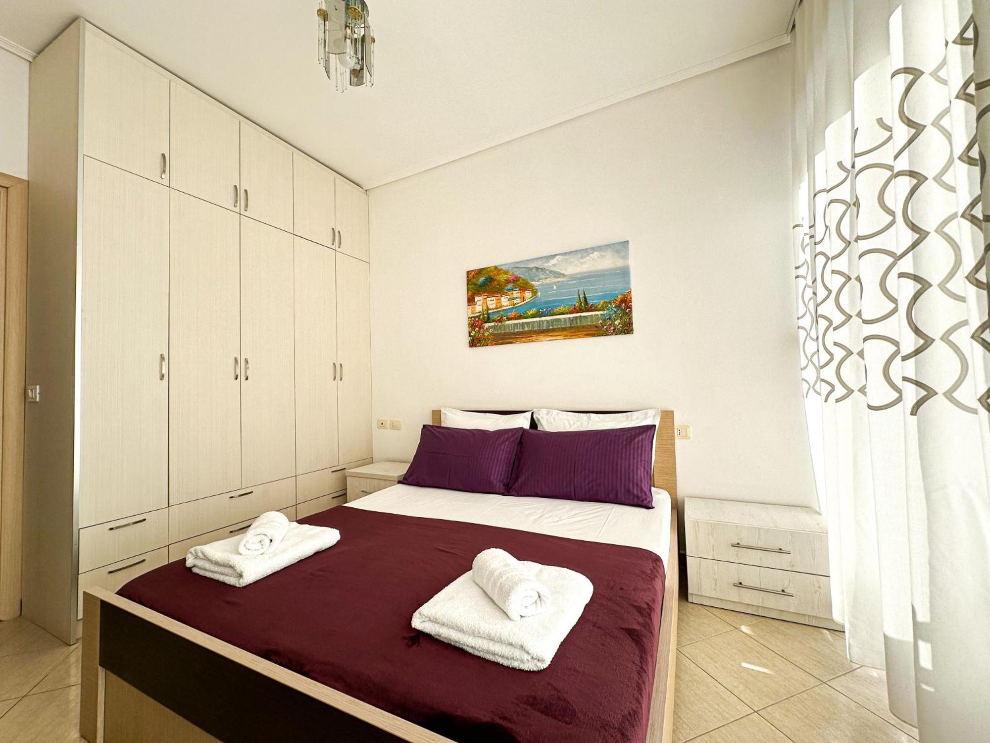 Parid Appartments Sarandë Esterno foto