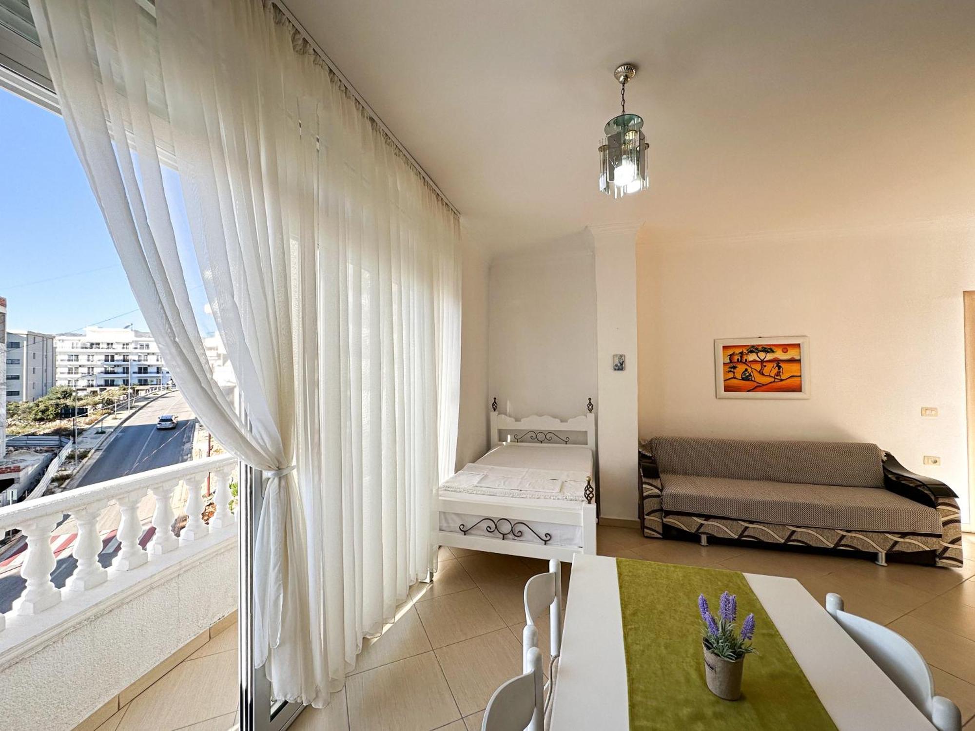 Parid Appartments Sarandë Esterno foto