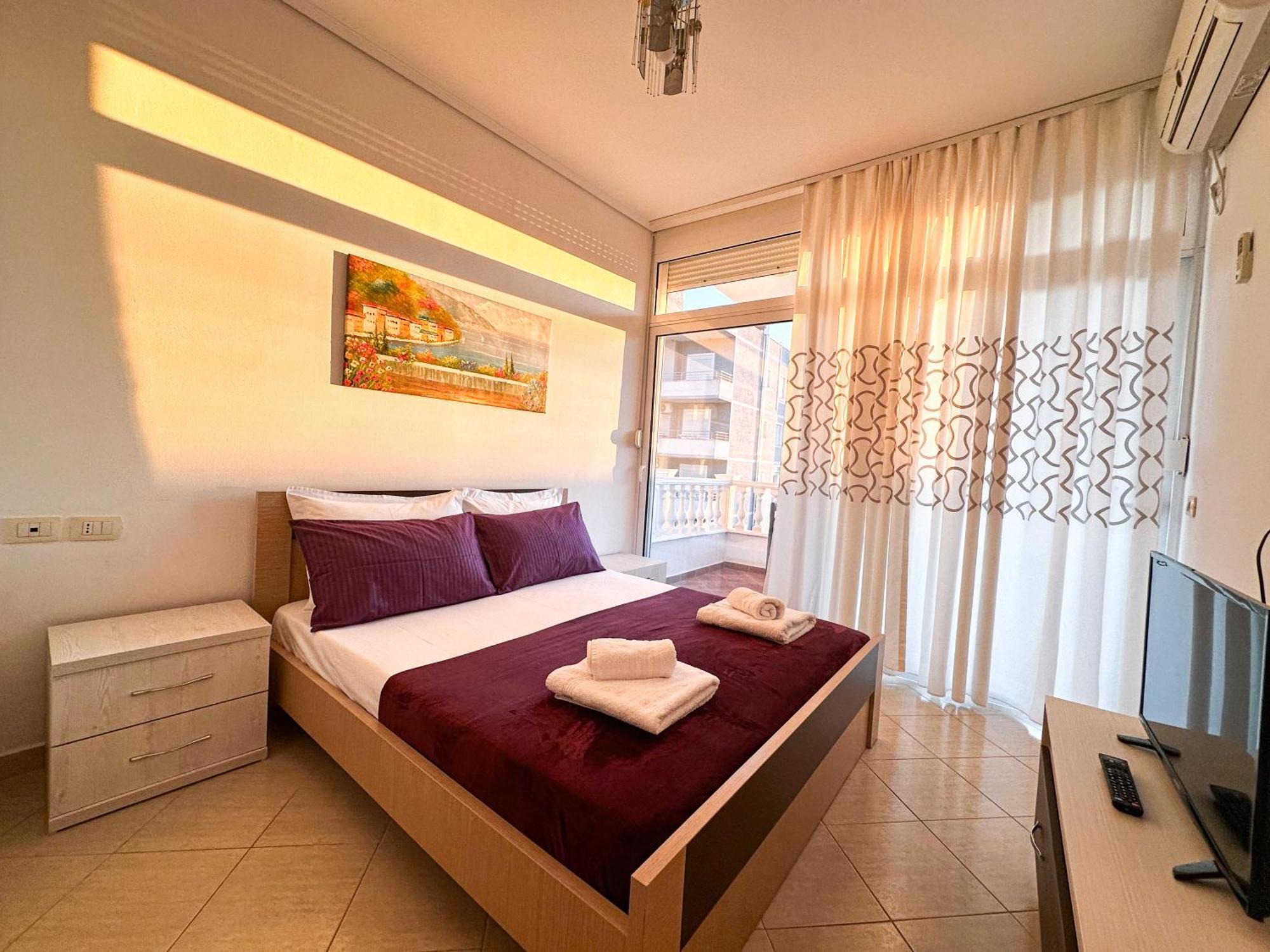 Parid Appartments Sarandë Esterno foto