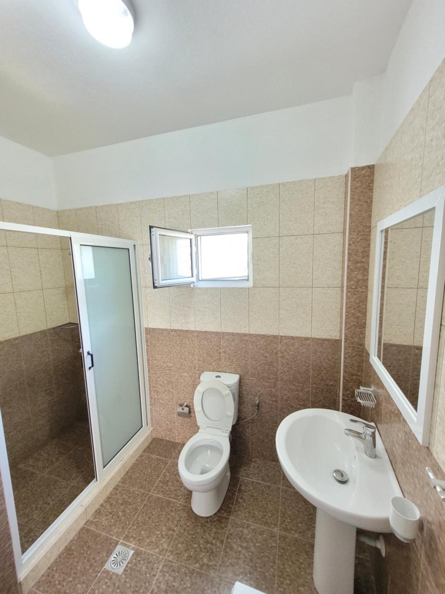 Parid Appartments Sarandë Esterno foto