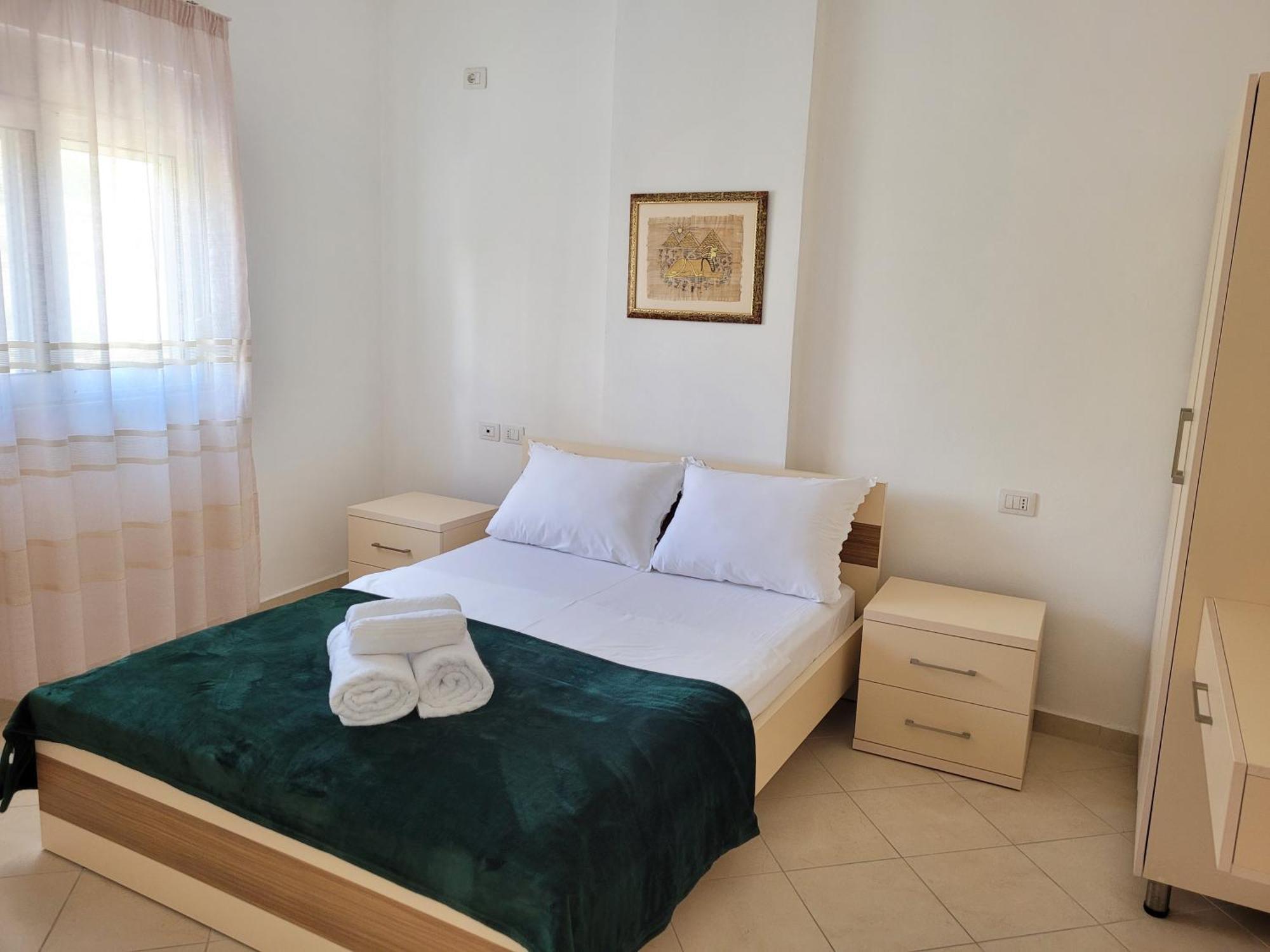Parid Appartments Sarandë Esterno foto